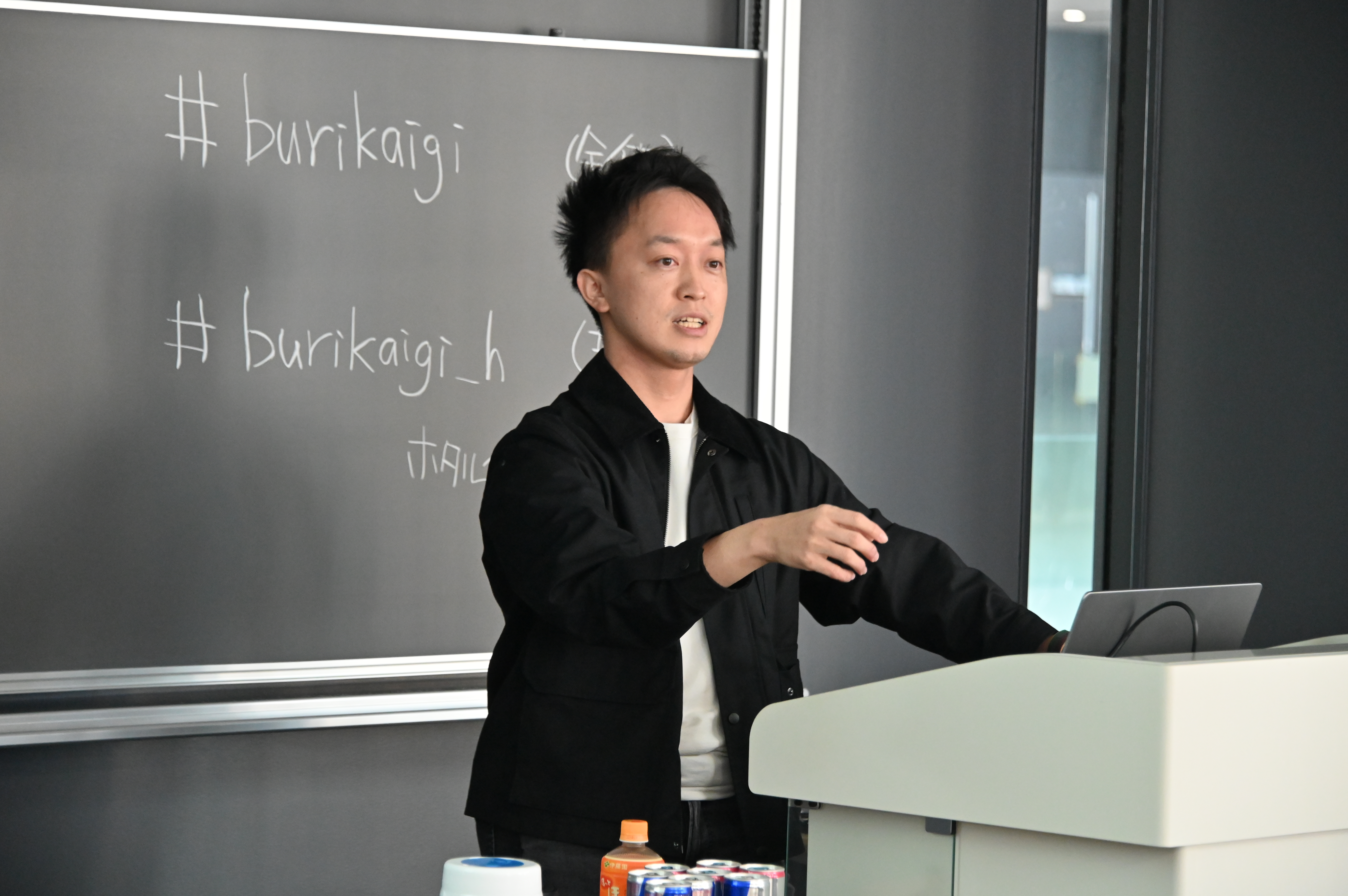 Revtrona 岡本 秀高